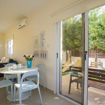 Daisy Villa *